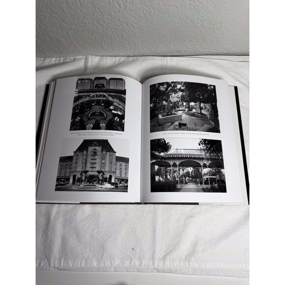 Philip Johnson & Texas signed by frank welch - Picture 7 of 7